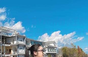 微密圈 – 空姐也有120斤的小王同学的另外一面，套图资源让你惊呼连连！