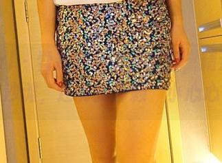 3Agirl – 雪莉红色蜜桃套图，精选自草地、沙滩，还有我那颗‘小心心’！