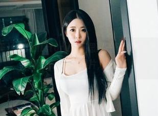 Bomi(普美)的Bimilstory不可思议—网络上竟然有这么多免费网袜女仆的图片，哈哈！