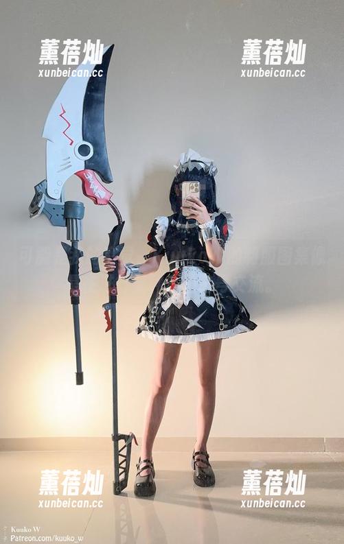 可能是我的错觉，KuukoW的制服图集像是在进行某种私拍信号交流。