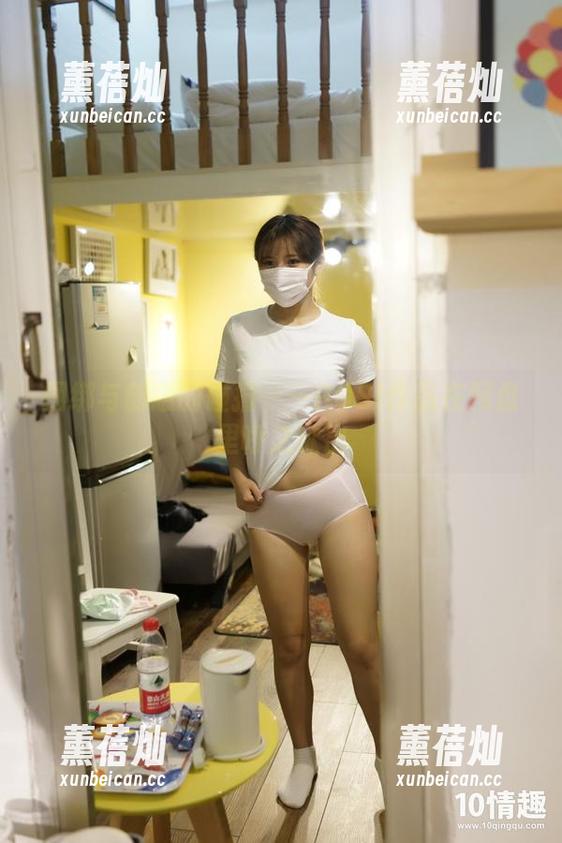 捆绑与创意的碰撞——ROSI作品在网盘里呼之欲出