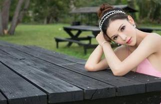 TGOD推女神 – 见识一下梓萱Crystal的瑜伽合集，资源充实到跑去比瑜伽更重要的人生。