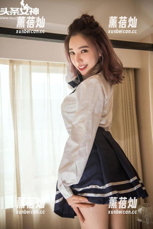 TouTiao头条女神-张蓝欣 TouTiao头条女神 - 看吧,这就是张蓝欣的“妹妹”图库,下载完全不费劲。