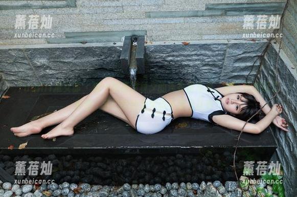 TuiGirl推女郎-模特林夕 TuiGirl推女郎 - 每一张模特林夕的连衣裙写真,都让我想起了青春,我们的约会可以不要太认真?
