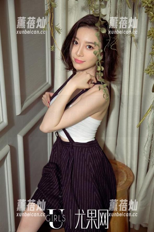 UGirls尤果网-倪叶腾 UGirls尤果网 - 一张原图看下去,居家生活被倪叶腾演绎得层次分明,壁纸在等我下手。
