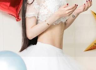 UGirls尤果网 – 精选照片：孟狐狸和另一半，翻转了我对双人合影的所有传统认知！