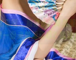 UGirls尤果网 – 颜亦汐的体操服，真要下载一份来做运动吗？哈哈！