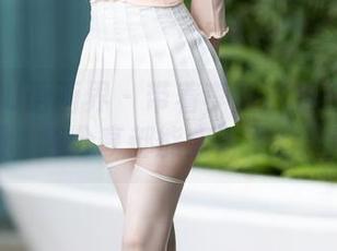 XIAOYU语画界 – 带着李丽莎的死库水美图，连分享都能变得更有趣！