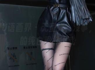 XIAOYU语画界 – 无圣光？没事，林乐一的纯白照样出戏