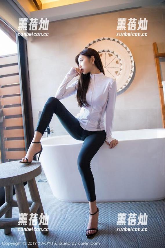 XIAOYU语画界-黄乐然 XIAOYU语画界 - 黄乐然的厨娘精选:究竟在煮什么呢?