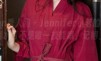 Xiuren秀人网 – Jennifer小若的泳池合集，潜水可不是唯一技能哦，记得上浮！
