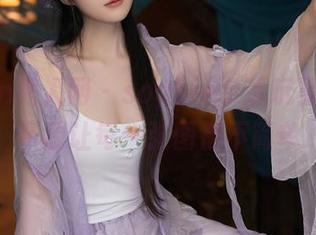 Xiuren秀人网 – sophie余冰玩黑丝，这资源让每一张图都不简单