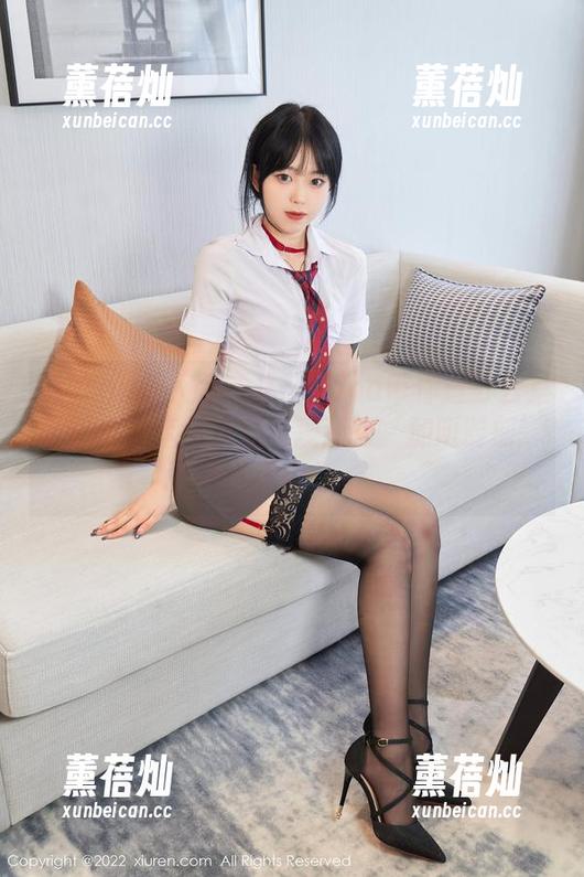 Xiuren秀人网-木子nana Xiuren秀人网 - 木子nana带你逛办公室:图集分享,快来围观那些‘加班时刻’!