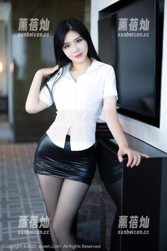 Xiuren秀人网-梦然同学 Xiuren秀人网 - 穿着棉袜的梦然同学,谁说好看的写真不能下载回家?
