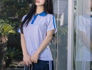 Xiuren秀人网 – 糯美子nini的童颜会让你一秒想起小学那年夏天的午后