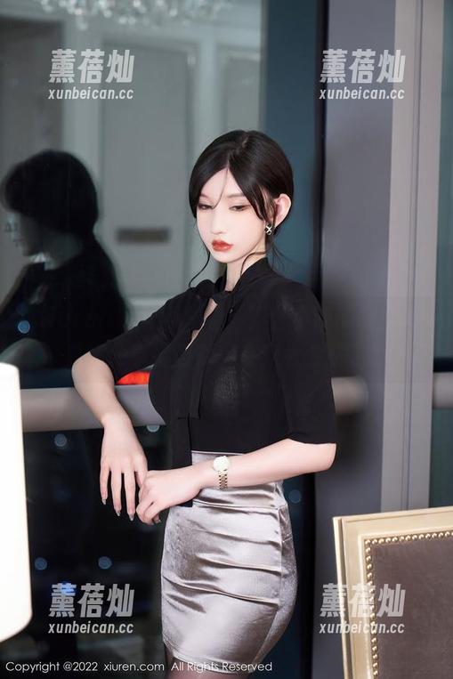 Xiuren秀人网-露露小喵 Xiuren秀人网 - 看,露露小喵的制服写真集分享摄影师实在是太会挑了!