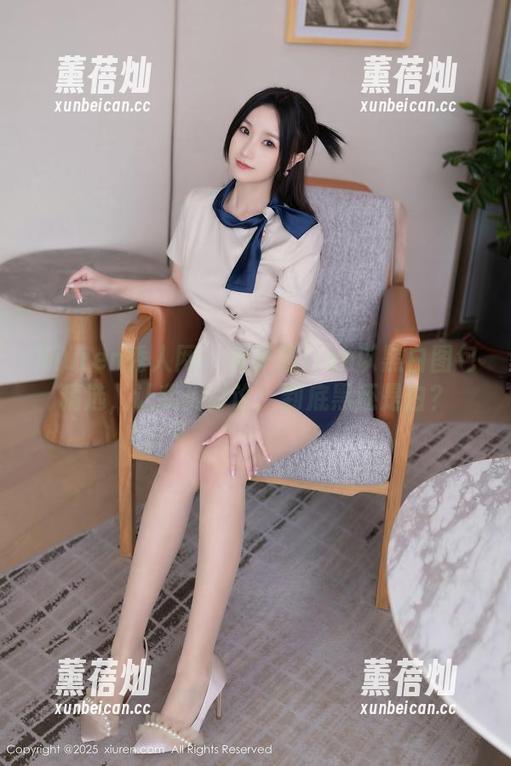 Xiuren秀人网-鱼子酱fish Xiuren秀人网 - 鱼子酱fish以黑白图包精选,让我们讨论:到底黑还是白?