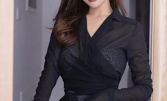 Xiuren秀人网 – 龙女宝宝的“温柔”告白，最新套图更新中！请给我点勇气啊！