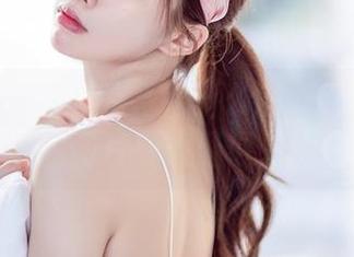 Yebin(전예빈)究竟有什么魔力：丝袜cos的图片让人予取予求