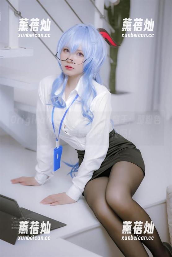 nyako喵子大魔王 Originalofnyako喵子大魔王:那粉色,不就是要玩视觉错位吗!