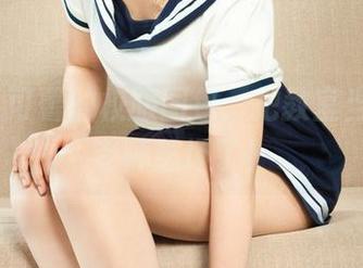 丽柜 – 可馨的校服图包：把教室当T台，老师愁坏了！