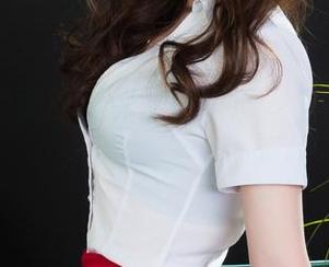 丽柜 – 免费的蕊蕊女神图片，怎么看都是个划算买卖！