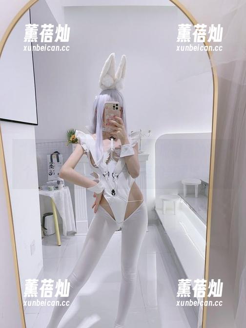 乖乖衣宝 “乖乖衣宝”的教室时光,原图里的每一个环节,图集塑造出奇怪的美丽谎言。