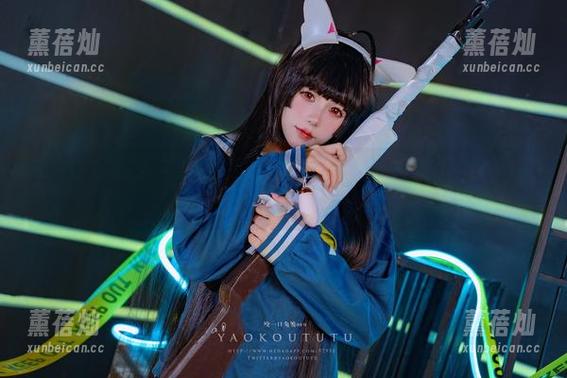 咬一口兔娘 咬一口兔娘的水手服私拍:海风拂面,充满了青春的…呃,味道?