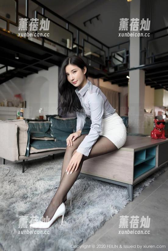 嗲囡囡-芷儿Momoko 嗲囡囡 - 当芷儿Momoko的长腿遇上写真,结果是让人欲罢不能的“腿”终极合集!
