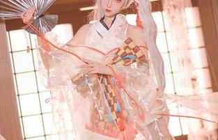 当奶狮不咬人开始cos信浓，结果cos成了“自家猫”！