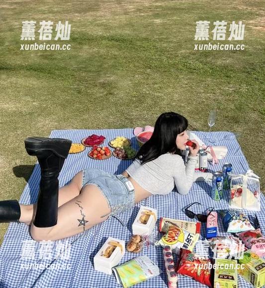 微密圈 - 在宋昱欣接口的美图里，视频突然加入混战？