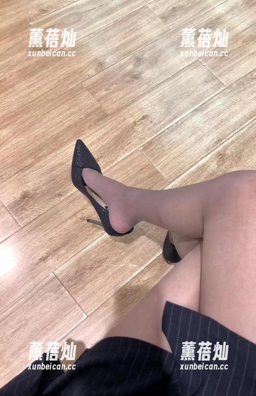 小仙女ELaine 微密圈 - 小仙女ELaine用白裙挑逗网盘,谁的手机还不收集一点可爱?快来围观吧!