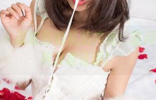 尤果网 – 谭晓彤的私拍肉丝：就问谁的眼神没被征服！