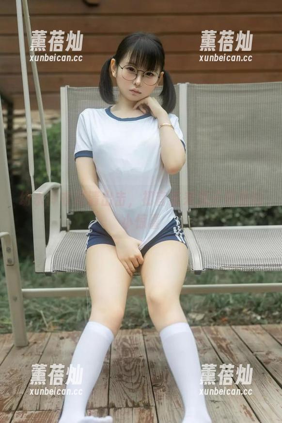 幼水铃衣 幼水铃衣高清出击,初音未来兔子洞里的小惊喜