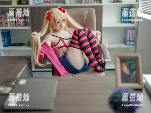 幼水铃衣 幼水铃衣的全套写真:泳装就是这么撩,谁能顶得住?