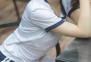 哦，幼水铃衣的白丝cos，这可是我最近的“下载”备忘录了。