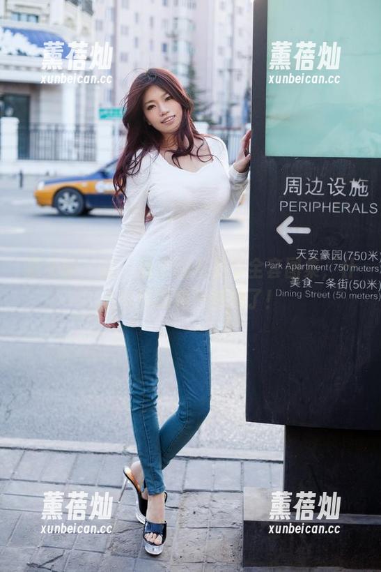 推女郎-杨伊 推女郎 - 呃,杨伊的万圣节全套图集,什么奇怪的角色都来了!
