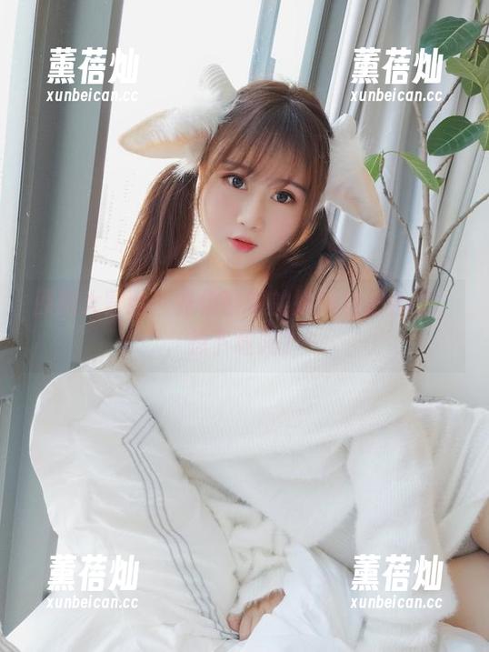 是依酱呀 原图大冒险:是依酱呀的妹妹自拍合集,想下载吗?