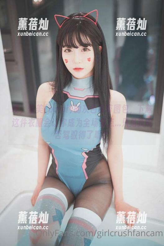 噢，普美(bomi)的灰色吊带图包，下载这件衣服会让你成为全场焦点...只是我能否驾驭得了呢？