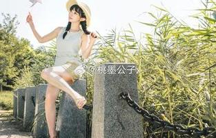 下载桃墨公子的可爱美图，保准让你的手机也变得‘萌’！