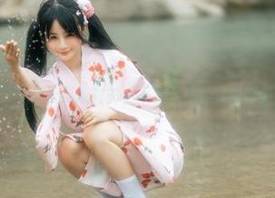 当桜井宁宁穿上男友衬衫，干湿互动的写真时刻来啦！