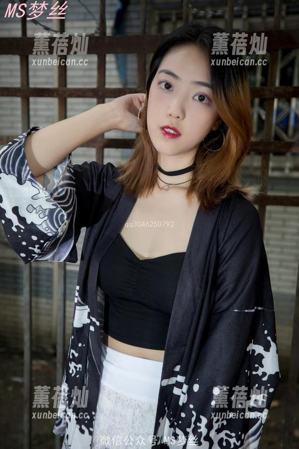 梦丝女神 - 图集里的女侠、笨贼、还有玥玥的求生欲