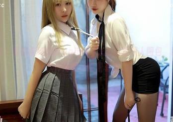 模范学院 – 看柳侑绮Sevenbaby怎么玩转双人图包，瞬间觉得伙伴间的友情很有趣。