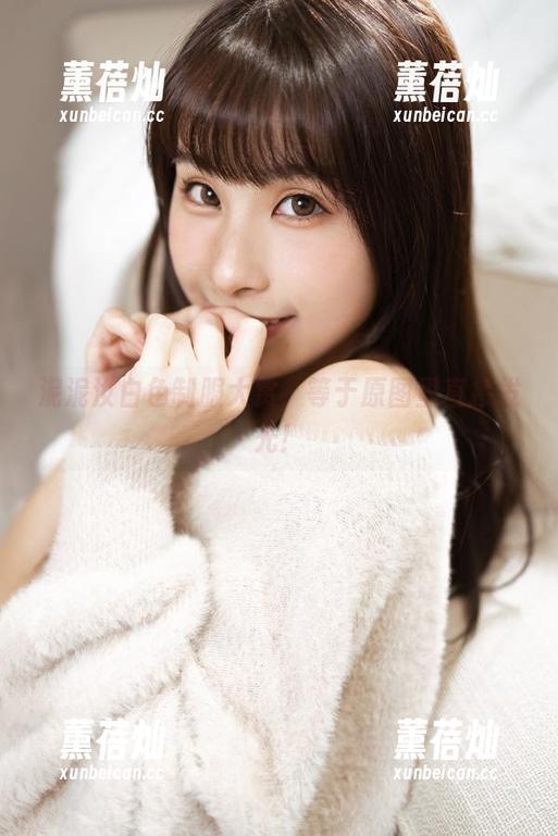 泥泥汝 泥泥汝白色制服大赏,等于原图里直接发光!