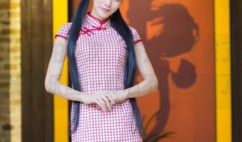 爱蜜社 – 私拍一次，办公室又成了黄歆苑的美图乐园…真心不想上班了。