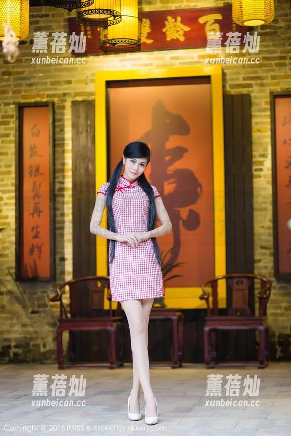爱蜜社 - 私拍一次，办公室又成了黄歆苑的美图乐园…真心不想上班了。
