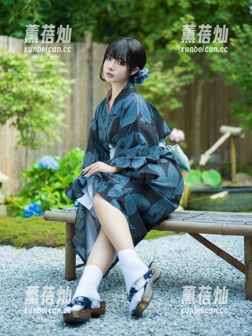 玉汇yuuhui 追逐玉汇yuuhui的连体衣图包,这简直是一场意外的冒险!