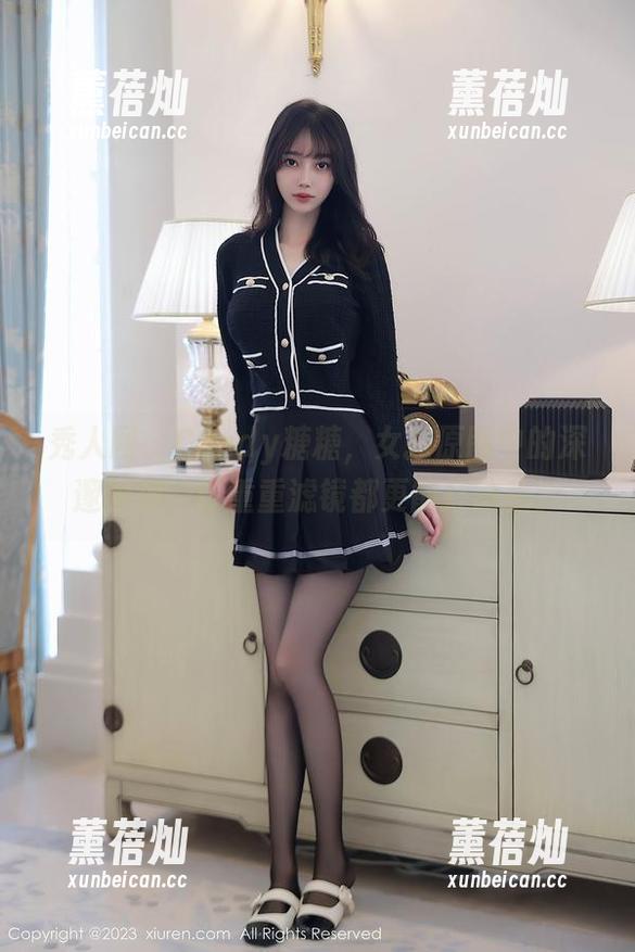 秀人网-Candy糖糖 秀人网 - Candy糖糖,女孩原图中的深邃眼神,比重重滤镜都更能打动我。