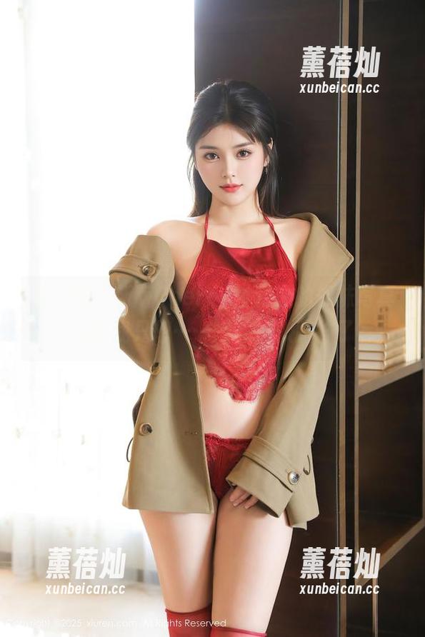 秀人网 - 新版Cherry绯月樱的棉袜写真，看完我只想……噢，抱歉跑神了。