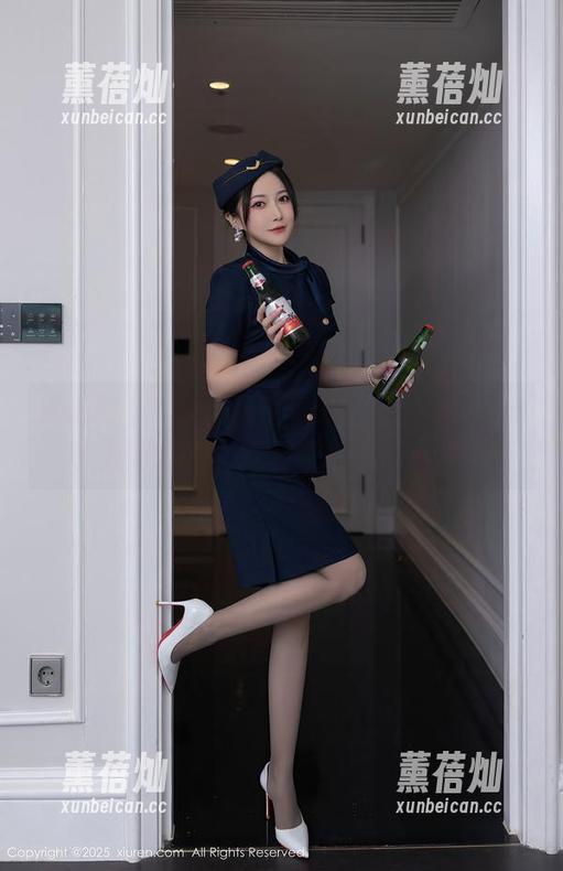 秀人网-baby嘉茵 秀人网 - baby嘉茵旅行中的小插曲——旅拍图片分享就像随意的拼图